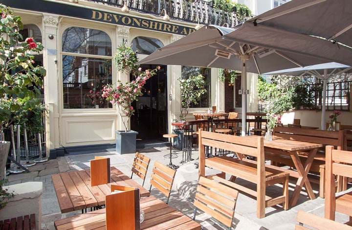 Outdoor Seating at The Devonshire Arms